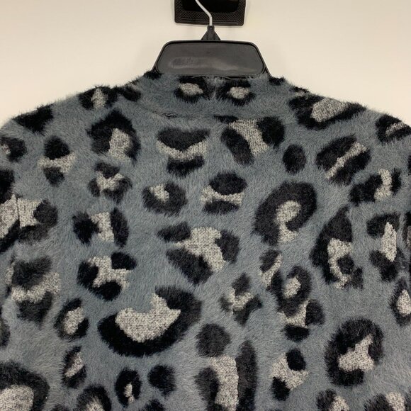 Evolution by Cryus Cardigan Gray Cheetah Fuzzy Soft Open Front NWT - Picture 10 of 11